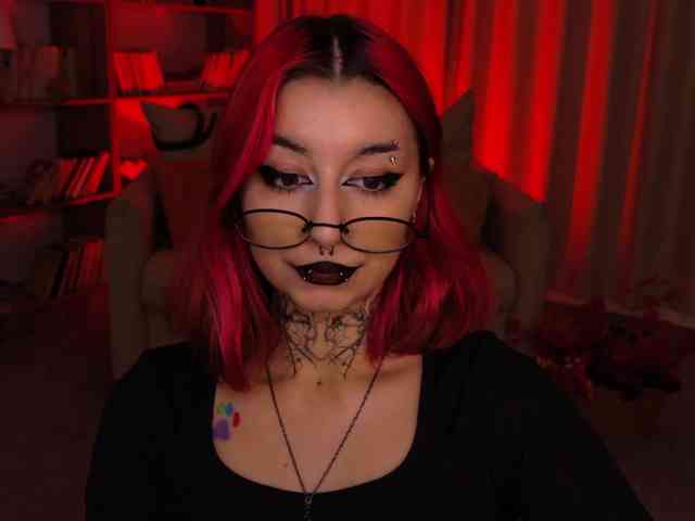 MistressMarcelline webcam