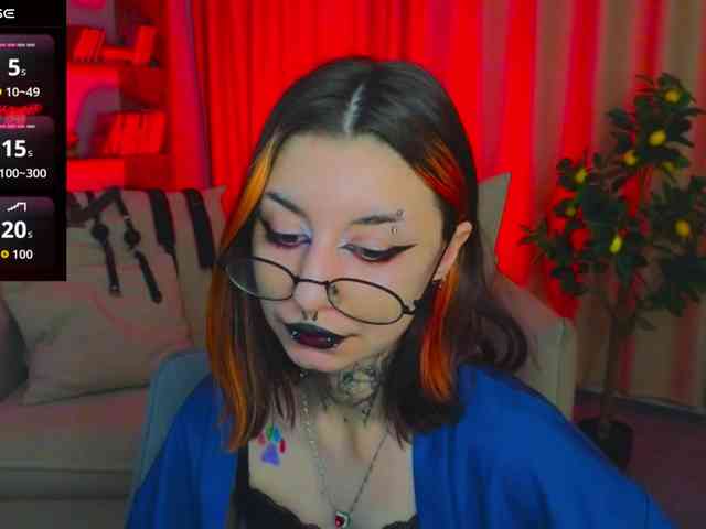 MistressMarcelline webcam