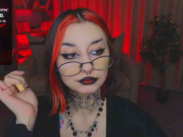 MistressMarcelline webcam