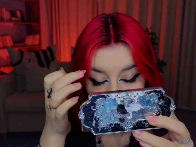 MistressMarcelline webcam