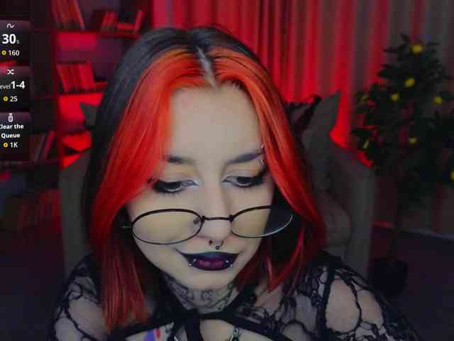 MistressMarcelline webcam
