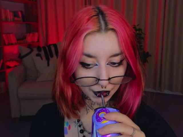 MistressMarcelline webcam