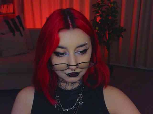 MistressMarcelline webcam