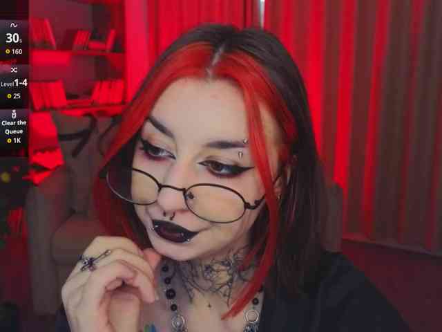 MistressMarcelline webcam