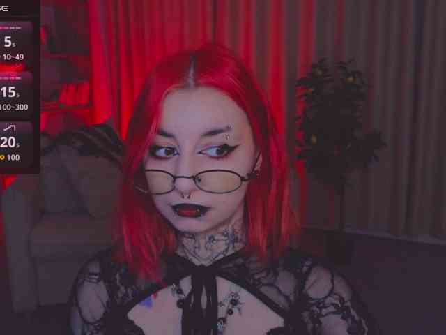 MistressMarcelline webcam