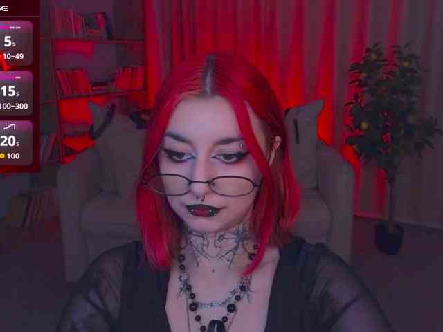 MistressMarcelline webcam