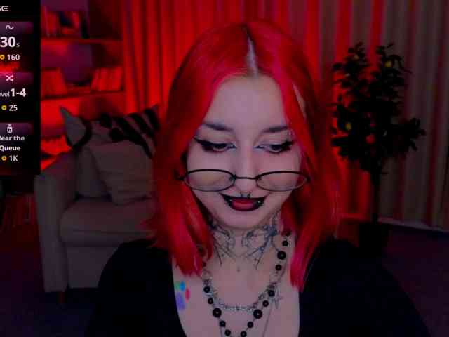 MistressMarcelline webcam