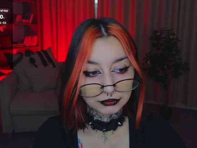 MistressMarcelline webcam