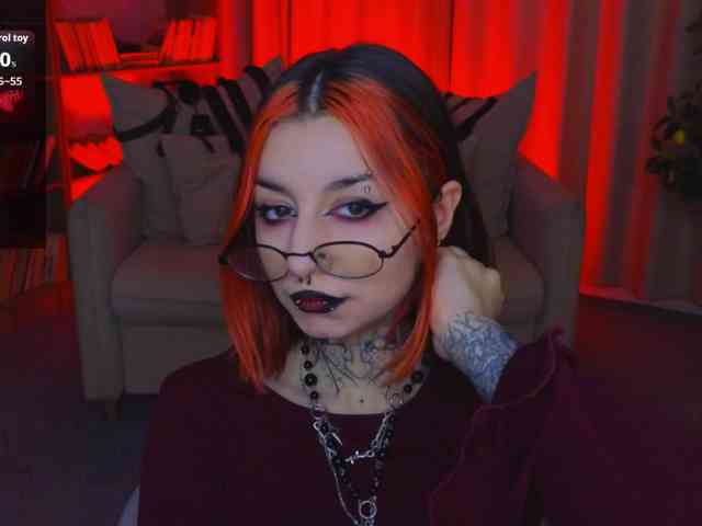 MistressMarcelline webcam