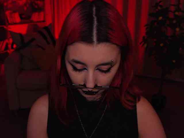 MistressMarcelline webcam