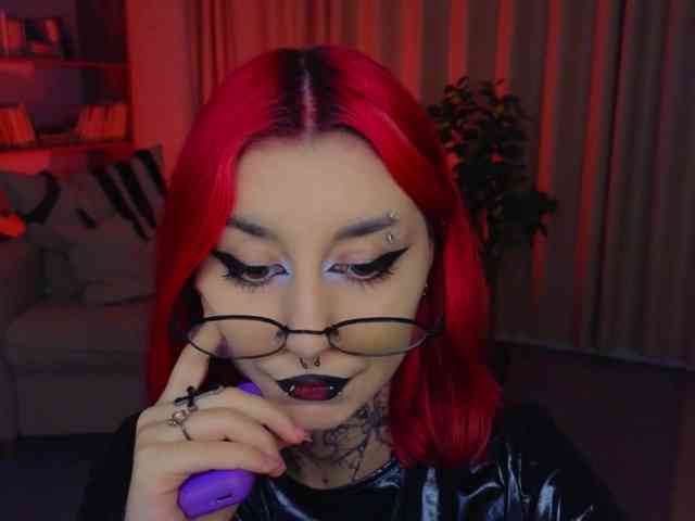 mistressmarcelline's live room