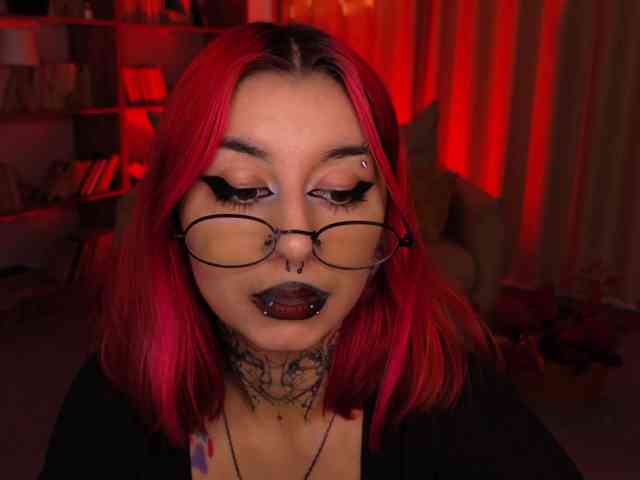MistressMarcelline webcam