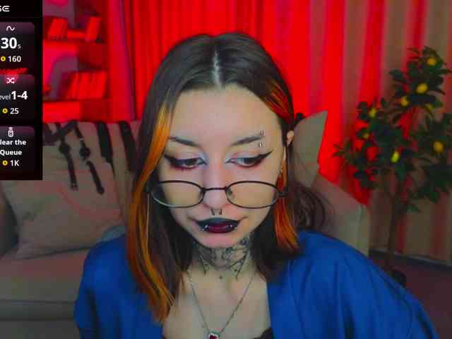 MistressMarcelline webcam