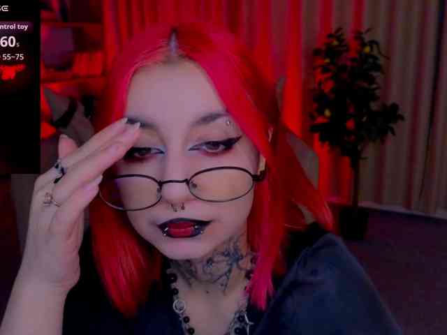 MistressMarcelline webcam