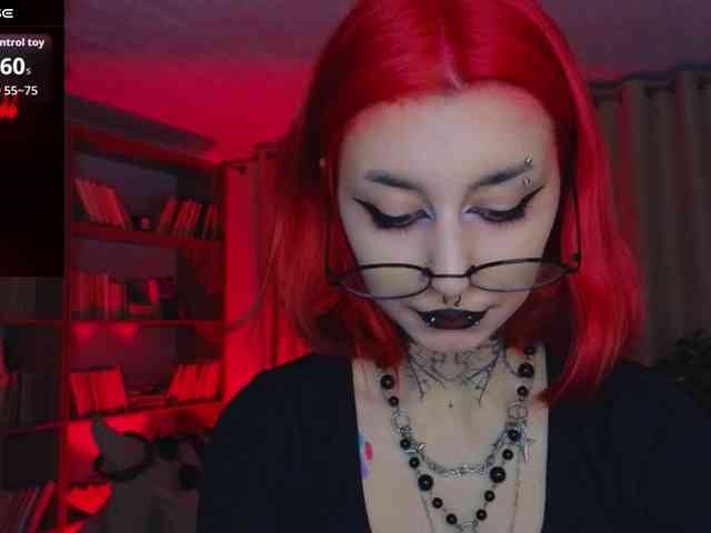 MistressMarcelline webcam