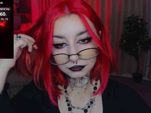 MistressMarcelline webcam