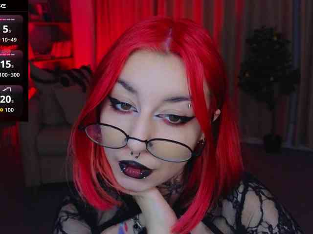 MistressMarcelline webcam