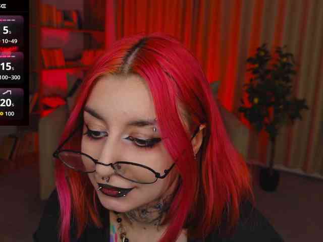 MistressMarcelline webcam