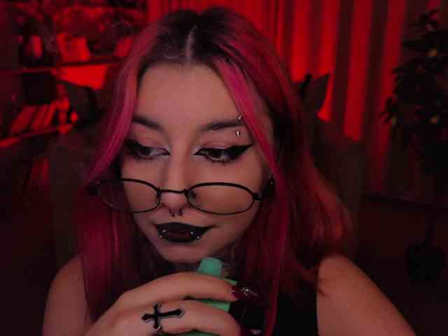 MistressMarcelline webcam