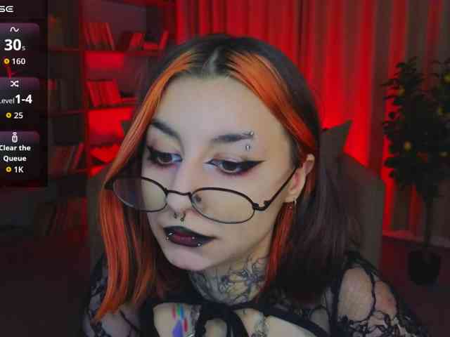 MistressMarcelline webcam