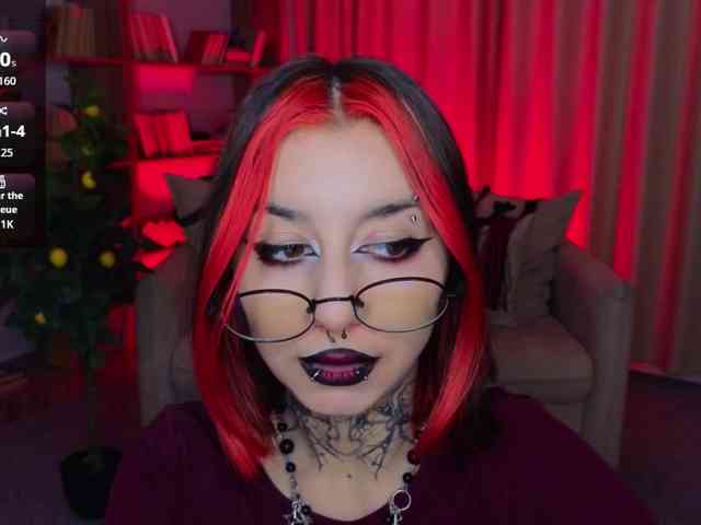 MistressMarcelline webcam