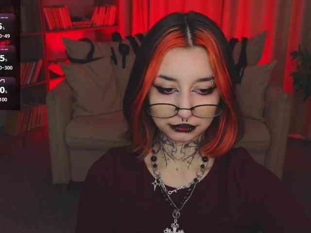 MistressMarcelline webcam