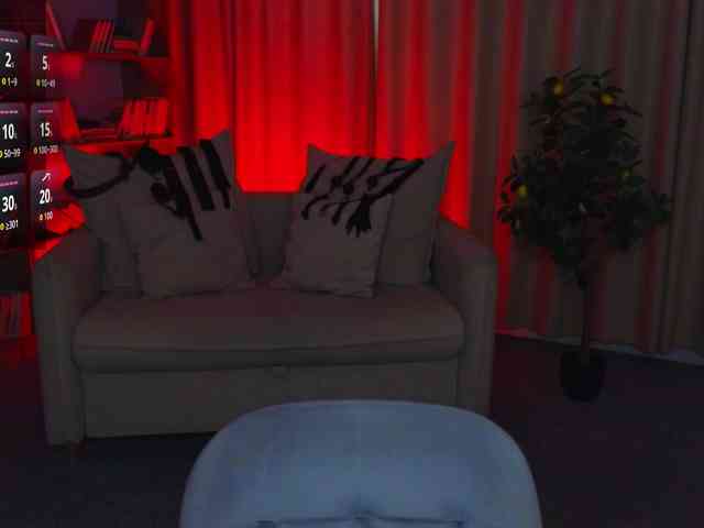 MistressMarcelline webcam