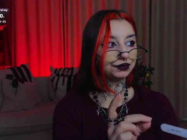MistressMarcelline webcam
