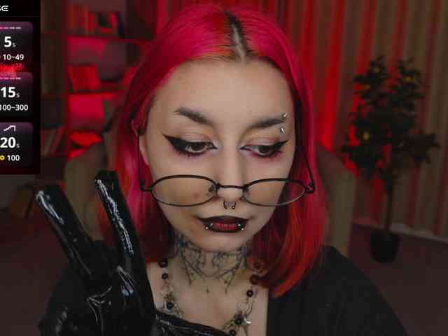 MistressMarcelline webcam