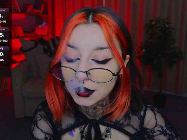 MistressMarcelline webcam