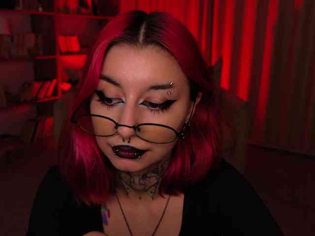 MistressMarcelline webcam