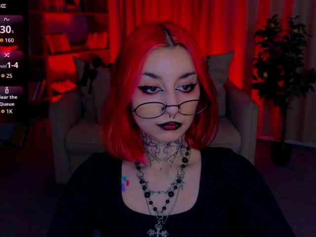 MistressMarcelline webcam