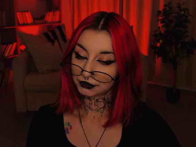 MistressMarcelline webcam