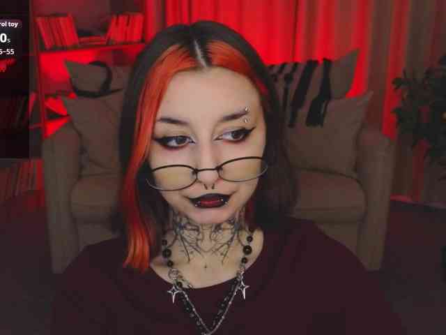 MistressMarcelline webcam