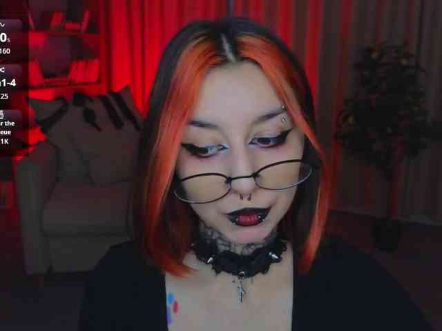 MistressMarcelline webcam