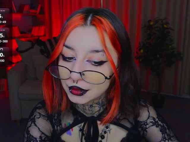 MistressMarcelline webcam