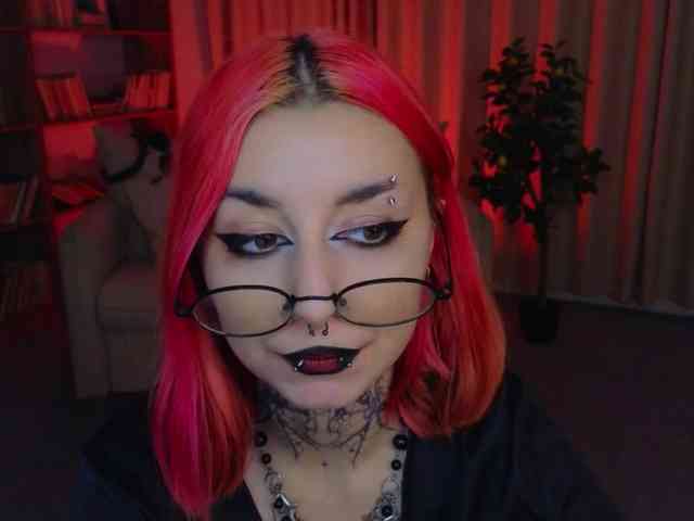 MistressMarcelline webcam