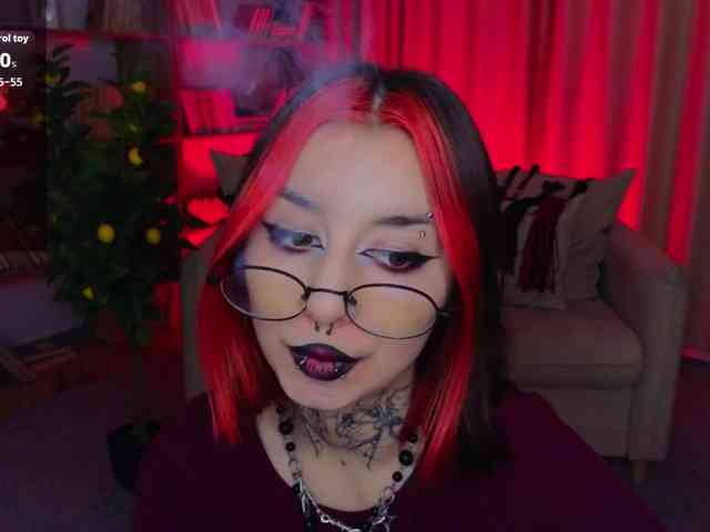 MistressMarcelline webcam