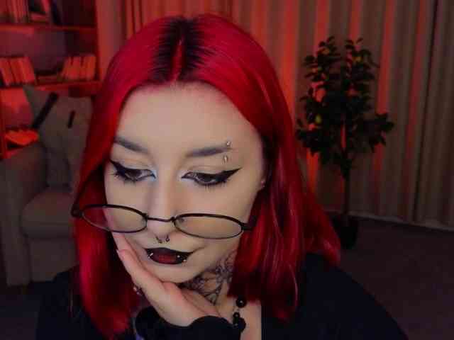 MistressMarcelline webcam