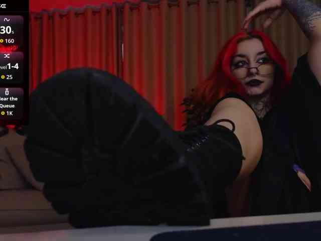 MistressMarcelline webcam
