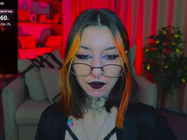 MistressMarcelline webcam