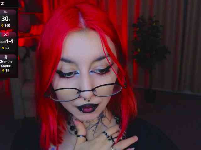 MistressMarcelline webcam