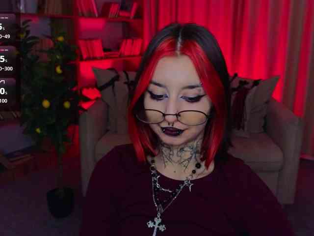 MistressMarcelline webcam