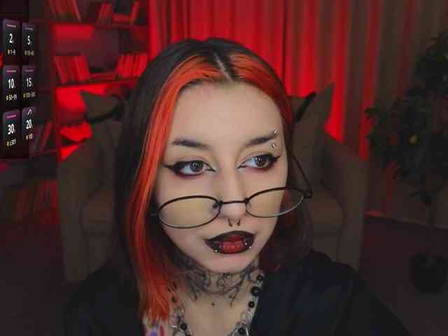 MistressMarcelline webcam