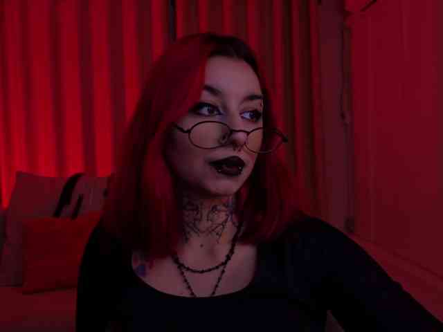 MistressMarcelline webcam