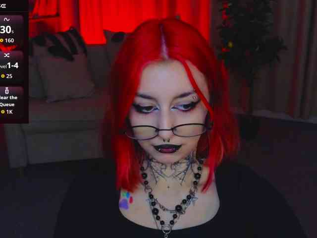 MistressMarcelline webcam