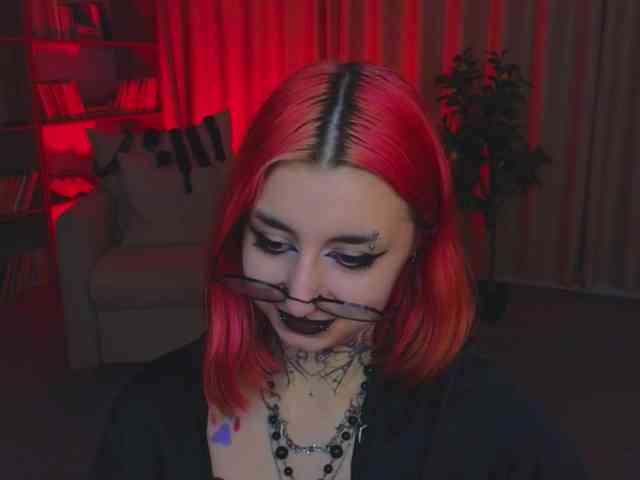 MistressMarcelline webcam