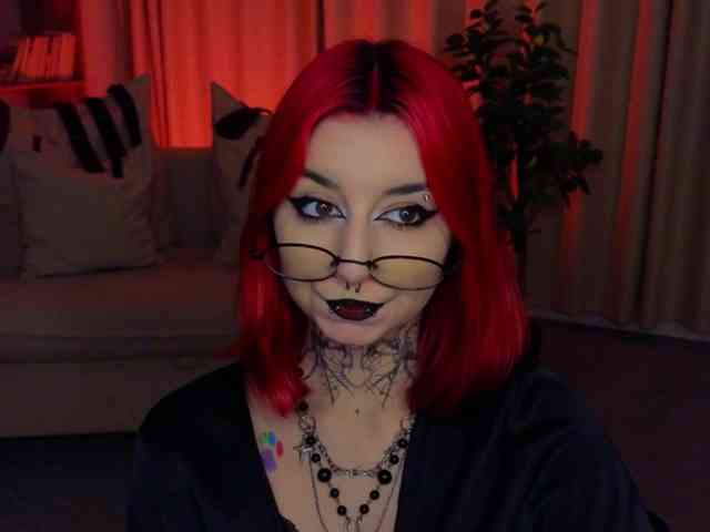 MistressMarcelline webcam