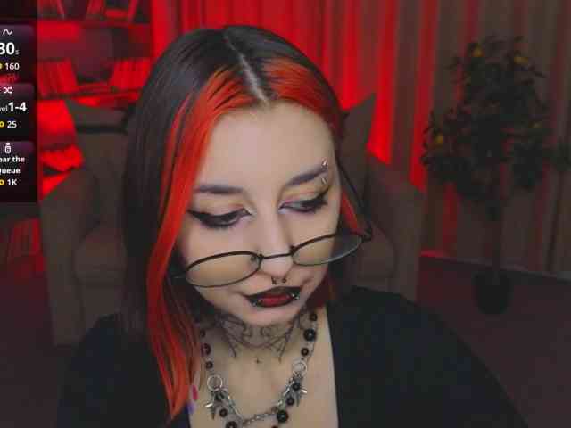 MistressMarcelline webcam