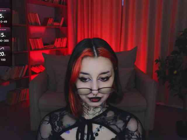 MistressMarcelline webcam